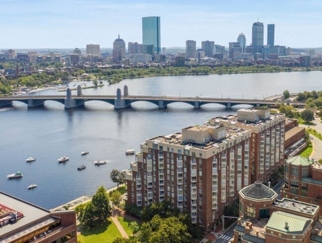 Photo - 75-83-83 Cambridge Pkwy Unit E502