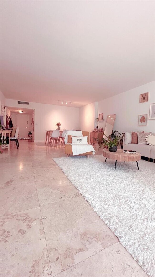 Photo - 5700 Collins Ave Unit 3N