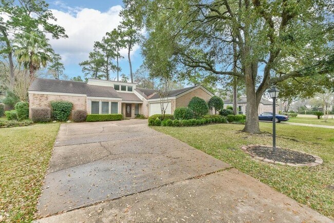 Building Photo - 6610 Campden Dr