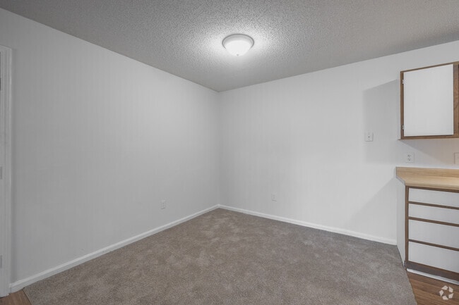 3BR, 2BA - 1,200SF - Dining Room
