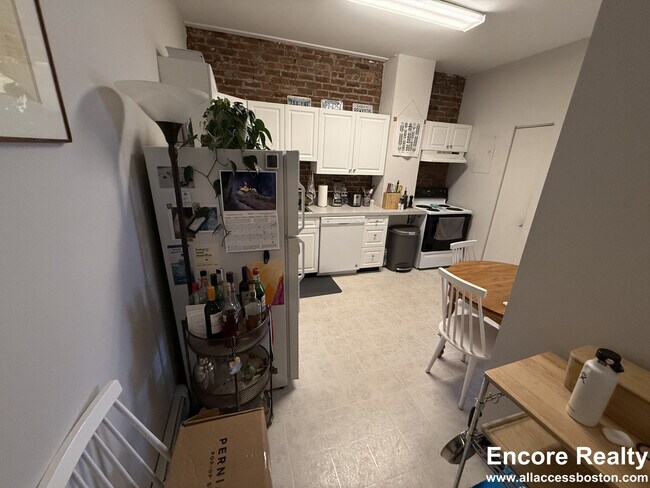 Photo - 31 Stearns Rd Unit 11-1