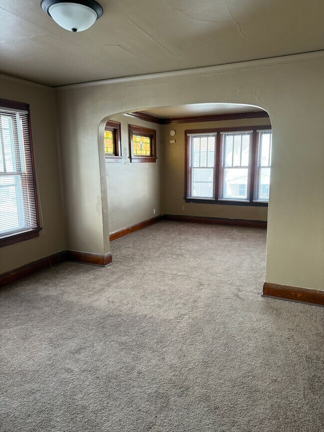 1574 S Union St Unit 2 Upper