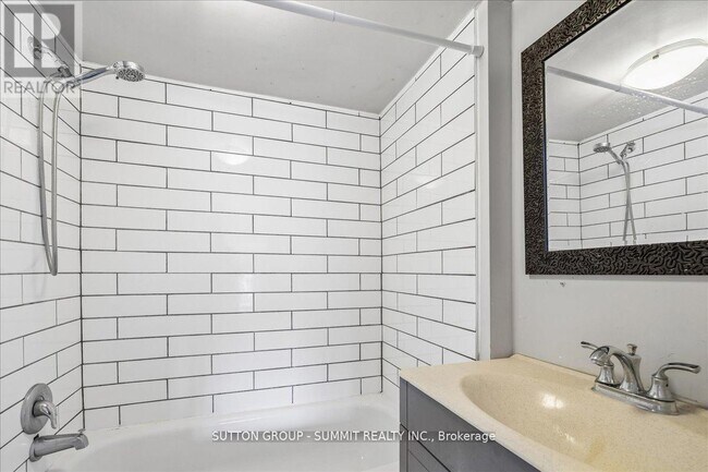 Photo - (MAIN) - 155 1/2 LAKE STREET