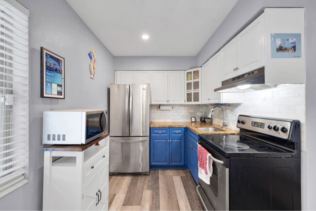 Photo - 1035 - 1037-1037 NE 32nd St Unit Q4