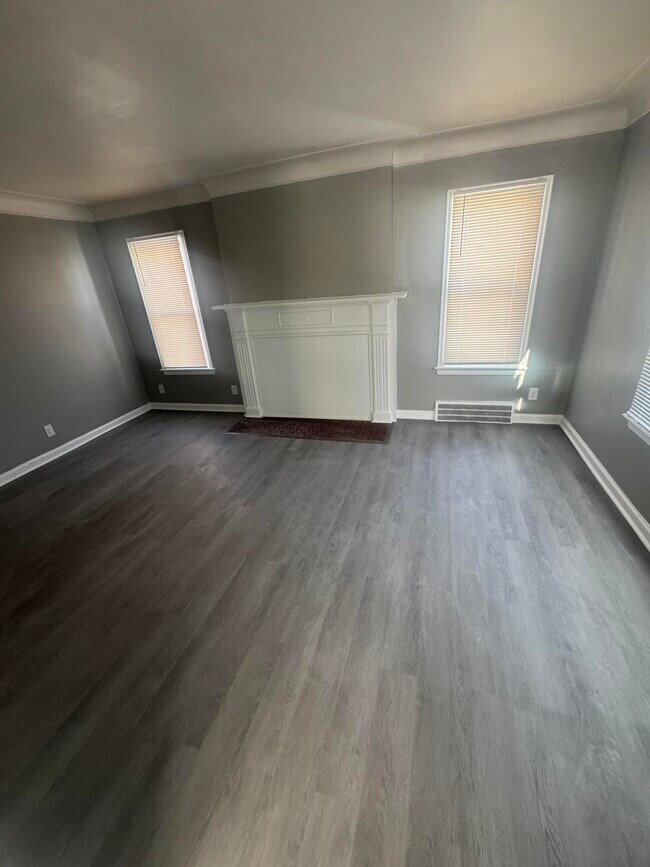 Photo - 10713 Beaconsfield St