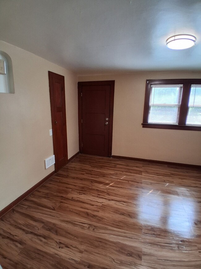 Photo - 2813 W Bobolink Ave Unit Upper Duplex