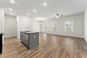 Photo - 1004 Merritt Dr