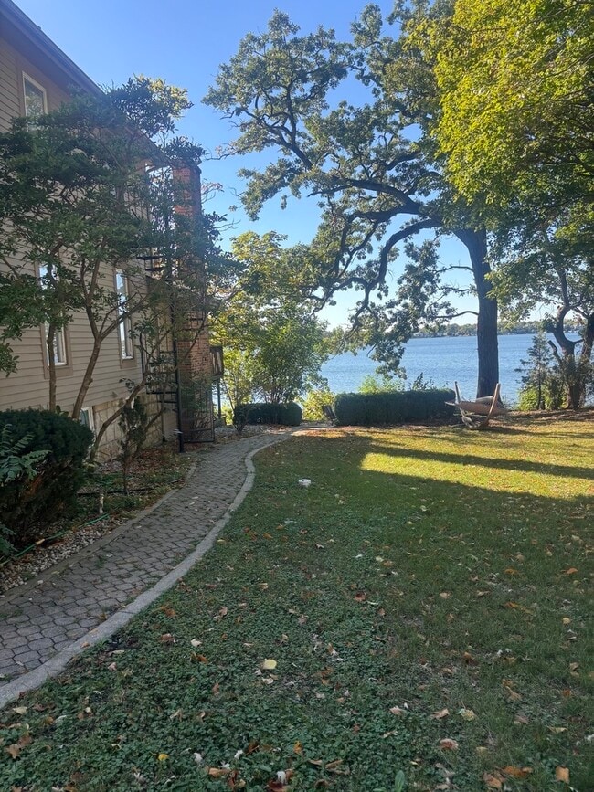 Photo - 21 Lakeview Pl