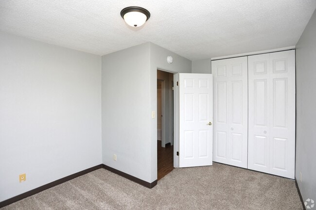 Southern Manor Apartments