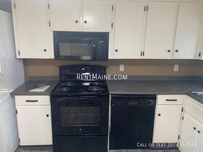 Photo - 11 Stillwater Ave Unidad A