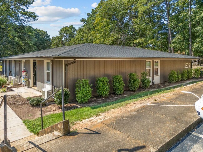 Photo - The Kenton Apartments