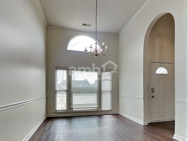 Photo - 9270 Chimneyrock Blvd