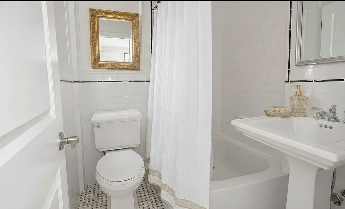 Photo - 70 E 91st St Unit 3A