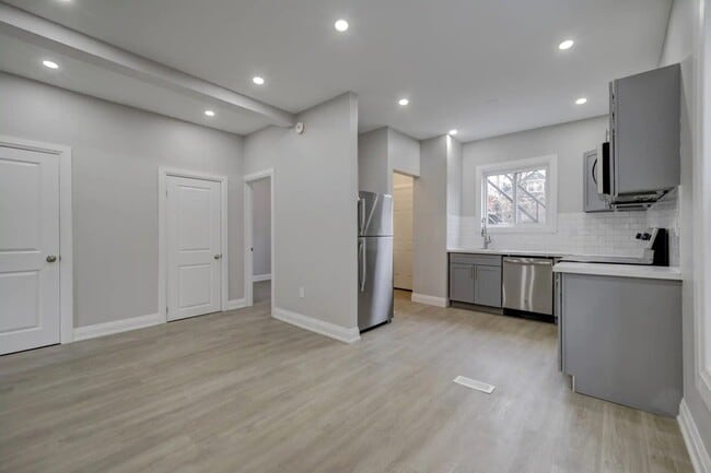 Photo - 26 Fairleigh Ave S Unité 2