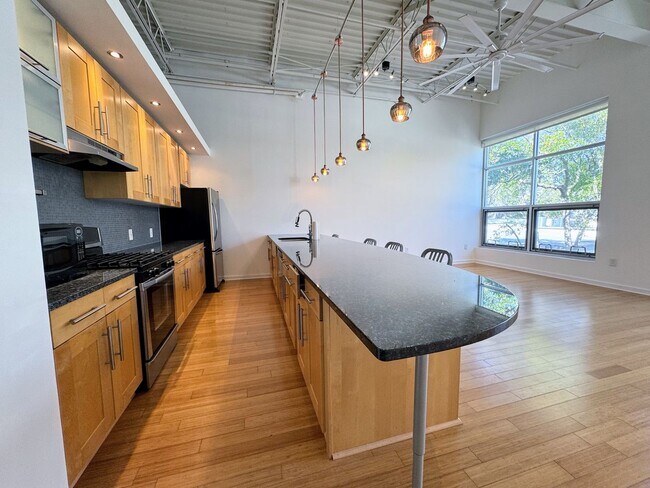 Photo - 1 BED | 1 BATH | MODERN CONDO with PARKING SPACE | MIDTOWN