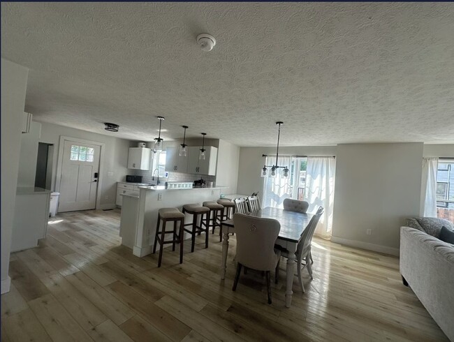 Photo - 161 West Ave