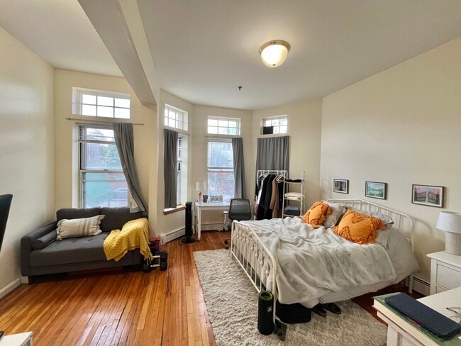 Photo - 206 Chestnut Hill Ave