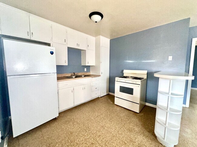 Photo - 611 McArthur Dr Unit A