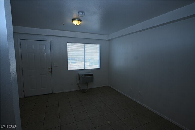 Photo - 3017 E Carey Ave Unit 4