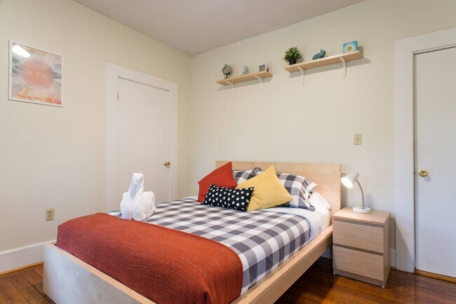 Photo - 135 Brook St Unit 3