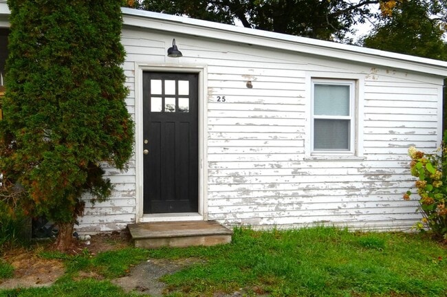 Photo - 25 School, 25