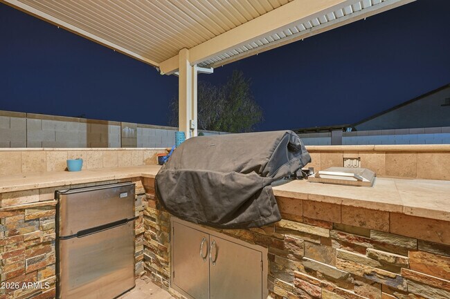 15869 W Mauna Loa Ln