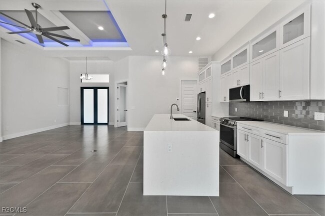 Building Photo - 2602 SW 27th St