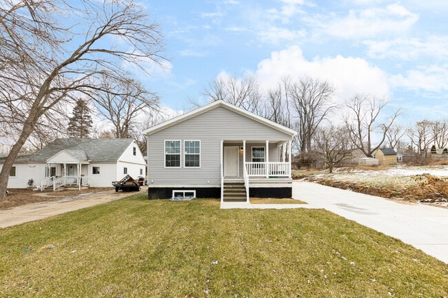 Photo - 395 Elder St