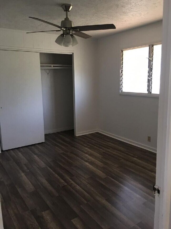 232 Oe St Unit B:  A 1-Bdrm/1-Bath Cottage (Open Parking)