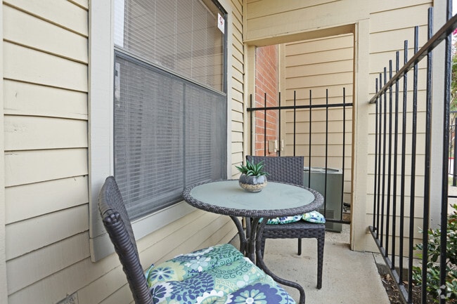 Interior Photo - Heritage at Valley Ranch