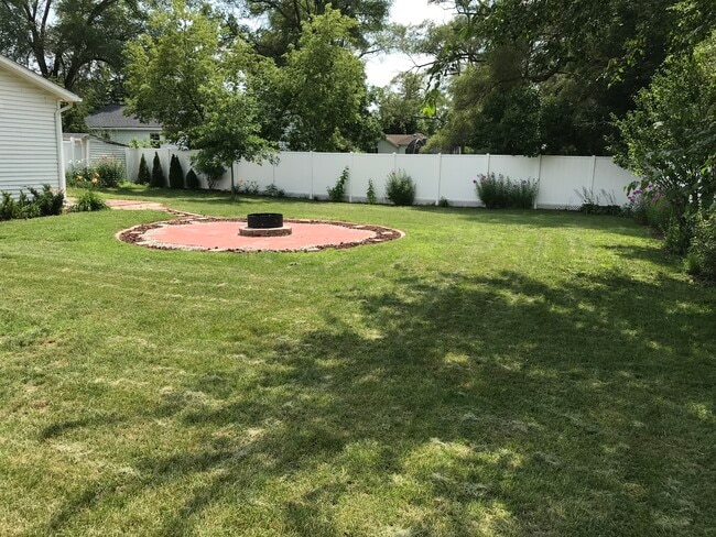 Photo - 2066 Betty Ln