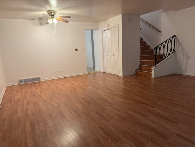 Photo - 1634 W Morse Ave