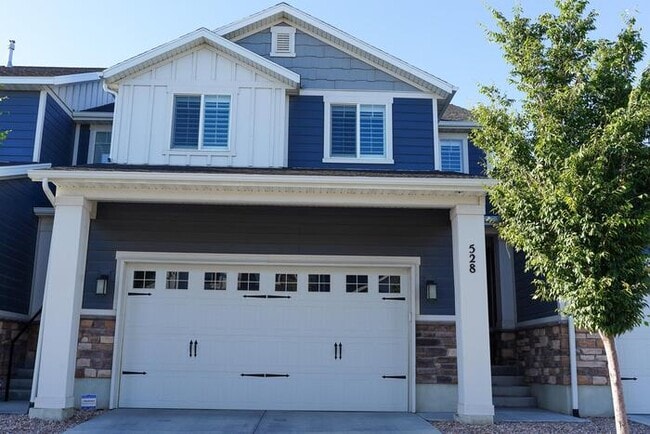 Photo - 528 Fox Chase Dr House