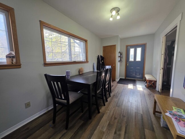 Photo - 401 MacDonnell St