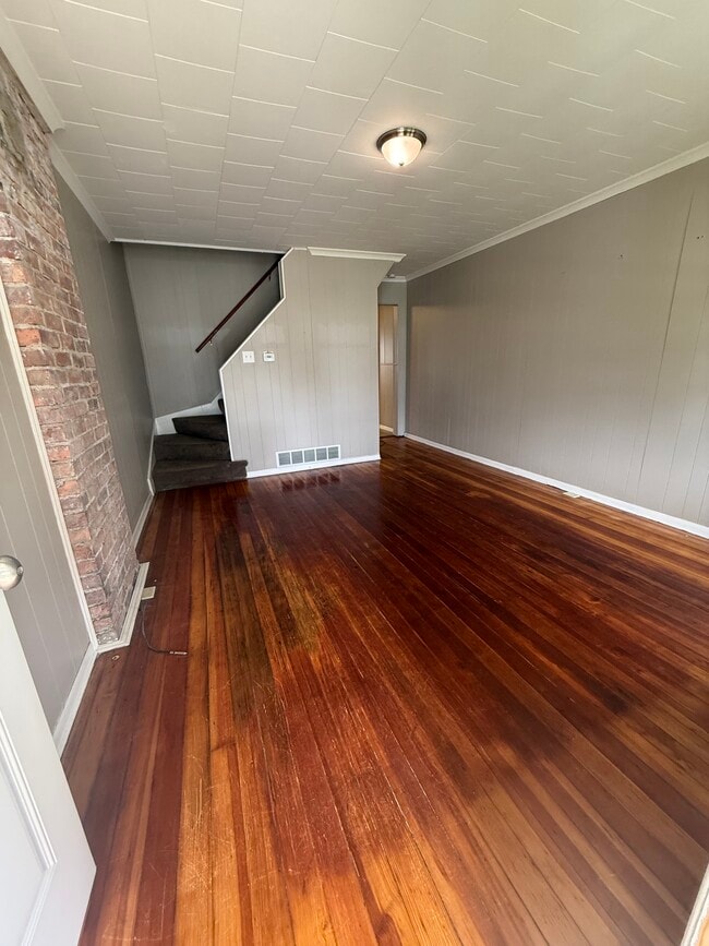 Photo - 193 Maple St