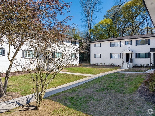Building Photo - 615 3rd Ave Rental