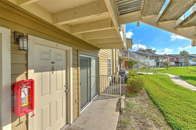 Photo - 308 Lake Parsons Green Unit 106