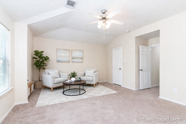 Photo - 207 N Burberry Park Cir