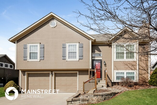 Photo - 1700 Cove Dr