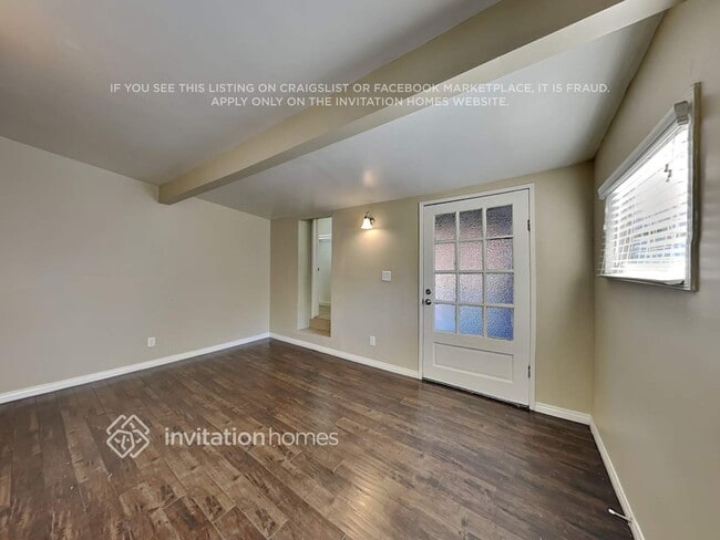 Photo - 726 E 99th St