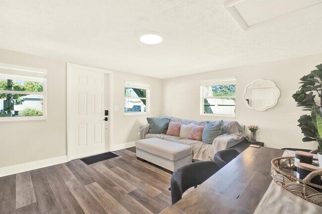 Photo - 1707 E New Orleans Ave