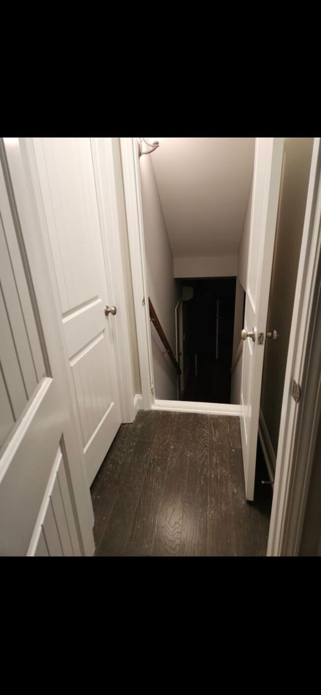 Photo - 218 Woodley Ct