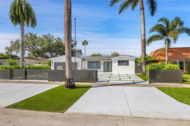 Building Photo - 5501 McKinley St