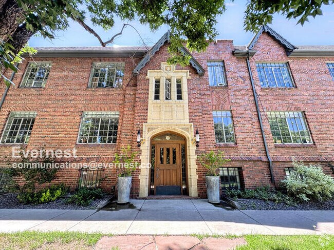 Building Photo - Modern Convenience and Practical Living in... Unit B Rental