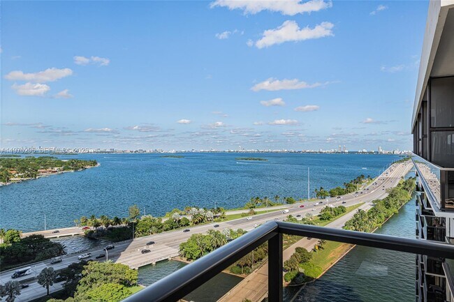 Photo - 600 NE 36th St Unit PH1