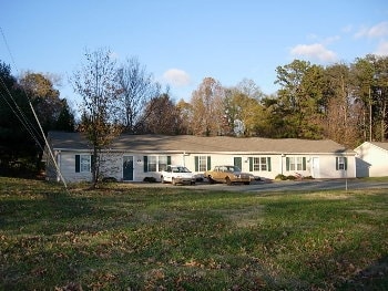 Photo - Tillman & Lakeside Apartments