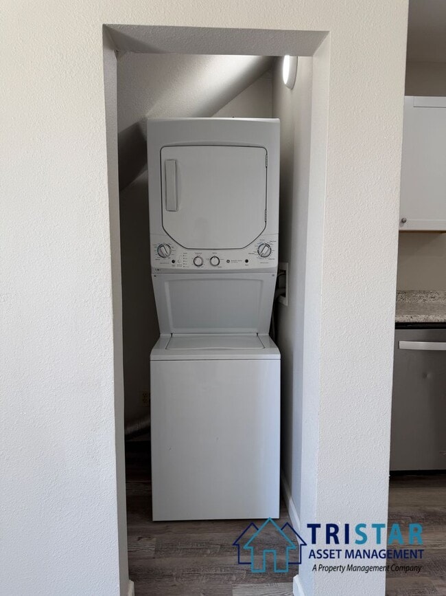Photo - 12223-12227 Woodside Avenue - 12227 B Unit 12227 B