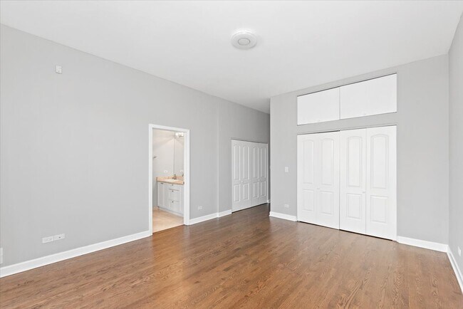 Photo - 2020 W Pierce Ave Unit 7