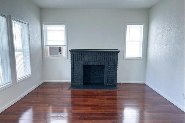 Photo - 11 Norwood St Unit 4