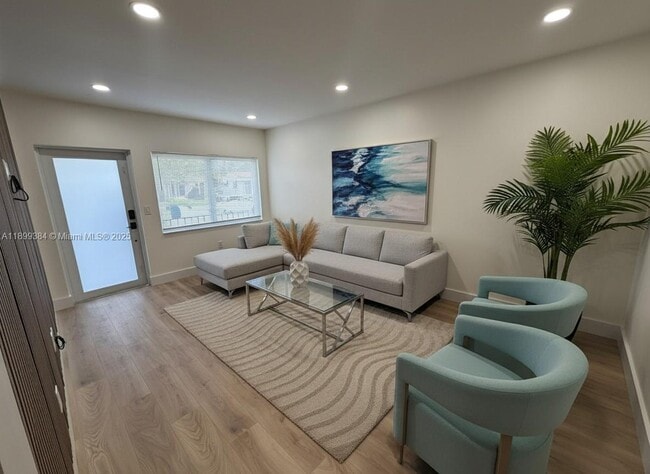 Photo - 2772 SW 25th St Unit 2